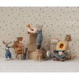 Chair, Mouse - Coral
