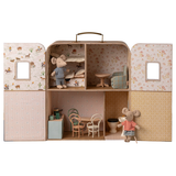 SuitCasa, Little sister and brother mouse