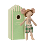 Beach Mice. Dad In Cabin De Plage