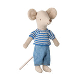 Knitted sweater and pants, Big brother mouse