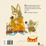 Evi is een beetje verlegen