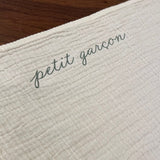 swaddle . petit garcon . sage green