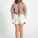 shorts w/ fringes - washed light blue denim