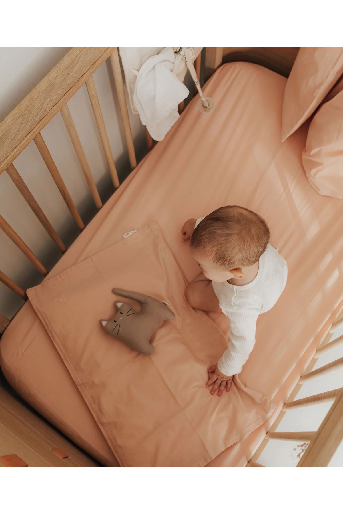 Ada Fitted Sheet - Appleblossom van Dear April | Kids Conceptstore Le Fanfare