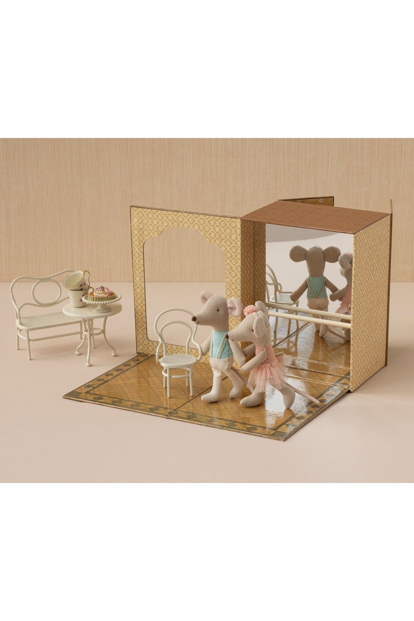 Ballet mice in dance studio, Little sister and brother van Maileg | Kids Conceptstore Le Fanfare