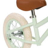 Banwood balance bike first go vintage - pale mint van Banwood | Kids Conceptstore Le Fanfare