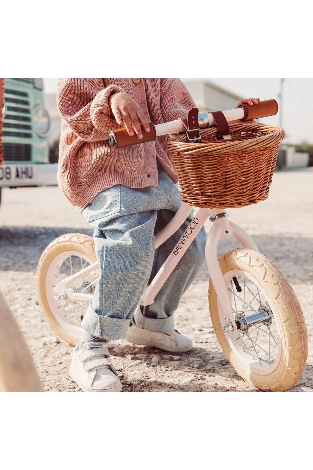 Banwood balance bike first go vintage - pink van Banwood | Kids Conceptstore Le Fanfare