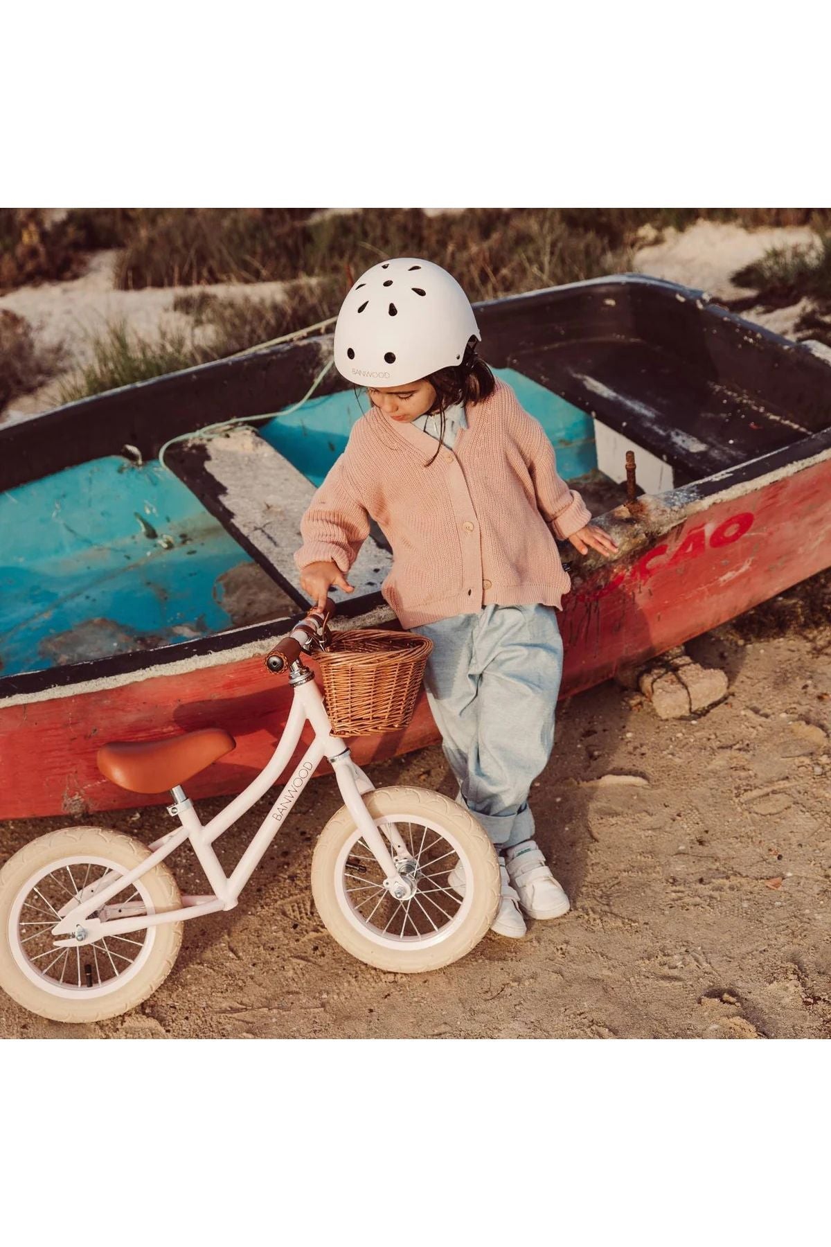 Banwood balance bike first go vintage - pink van Banwood | Kids Conceptstore Le Fanfare