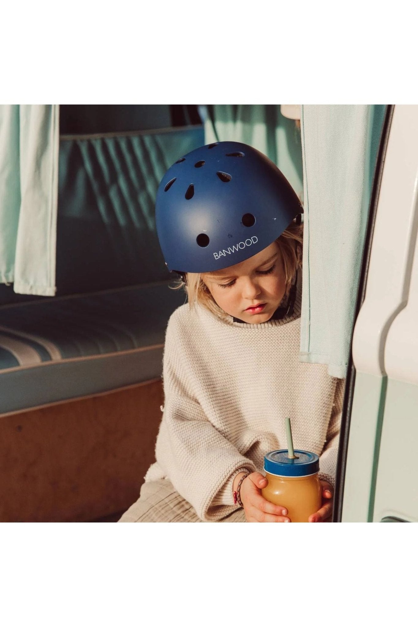 Banwood classic helmet - matte - navy blue van Banwood | Kids Conceptstore Le Fanfare