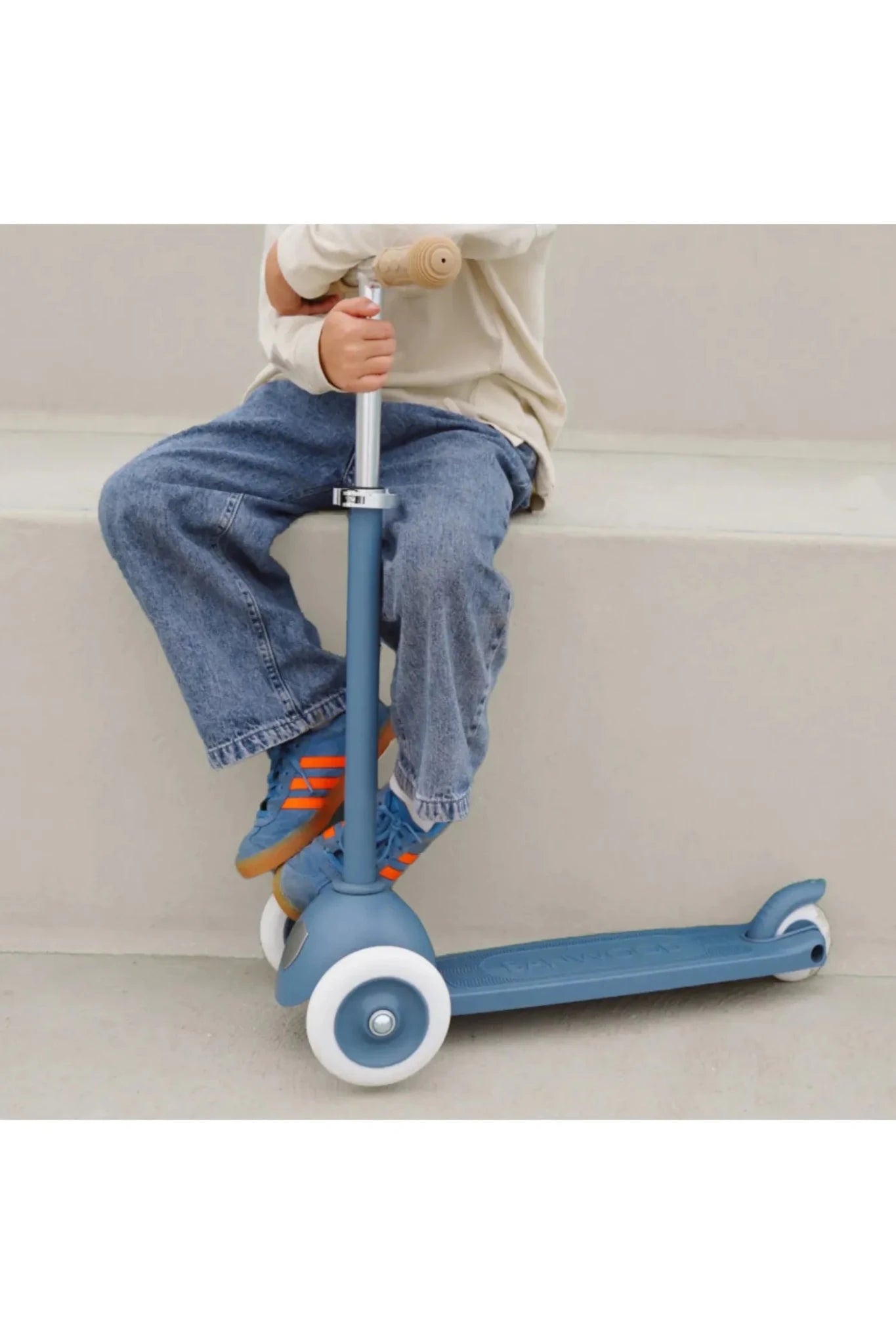 Banwood eco scooter - deep sea van Banwood | Kids Conceptstore Le Fanfare
