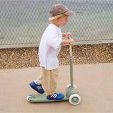 Banwood eco scooter - olive van Banwood | Kids Conceptstore Le Fanfare