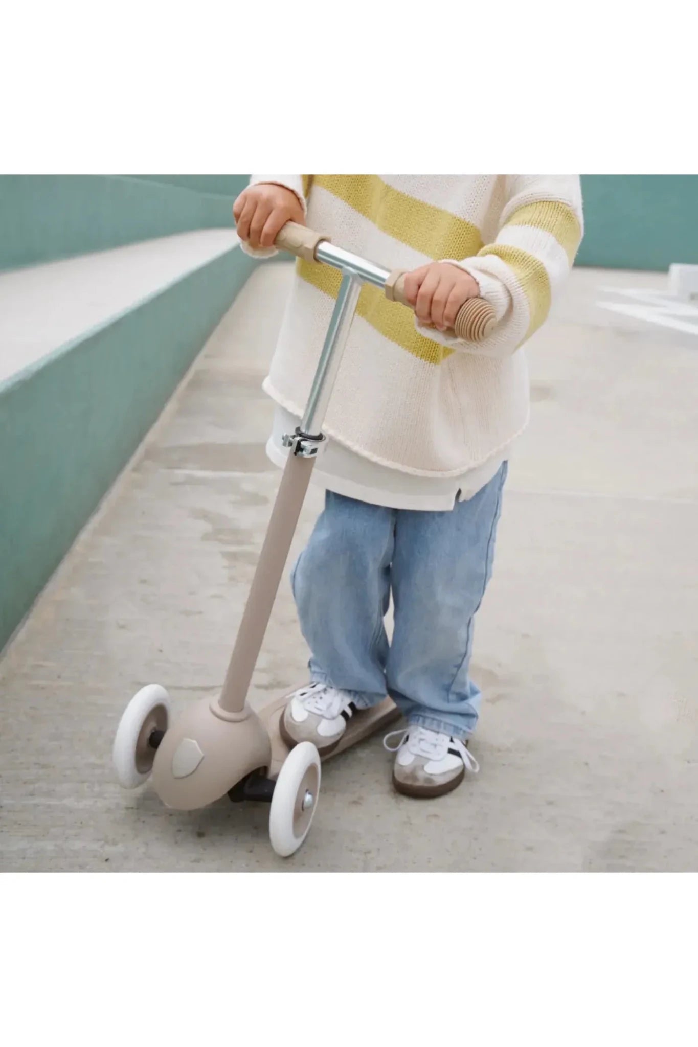 Banwood eco scooter - sand van Banwood | Kids Conceptstore Le Fanfare