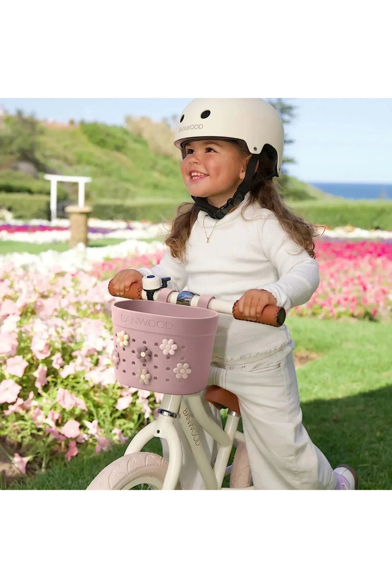 Banwood Pin&Ride basket - Dusty rose van Banwood | Kids Conceptstore Le Fanfare