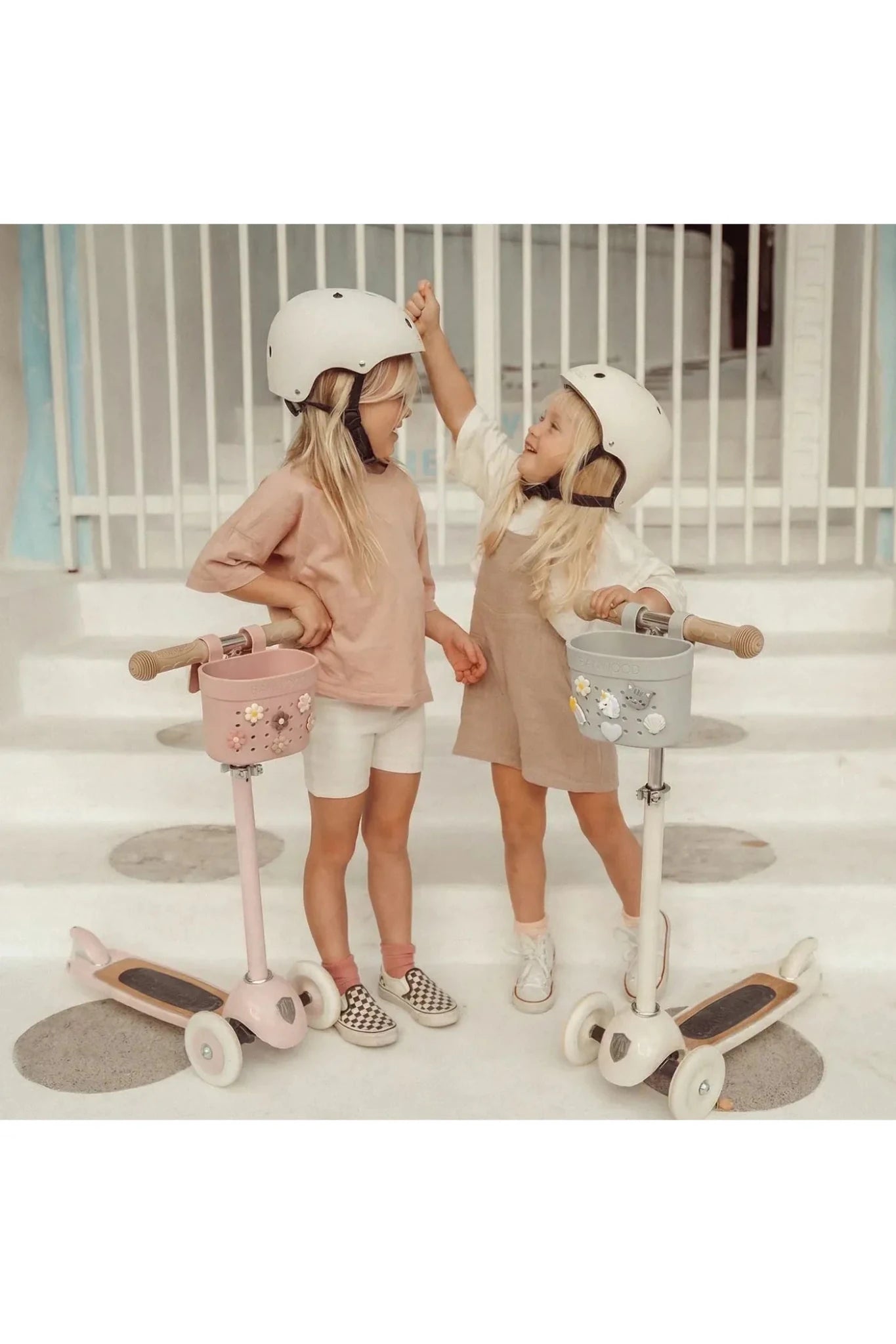 Banwood Pin&Ride basket - Ivory van Banwood | Kids Conceptstore Le Fanfare