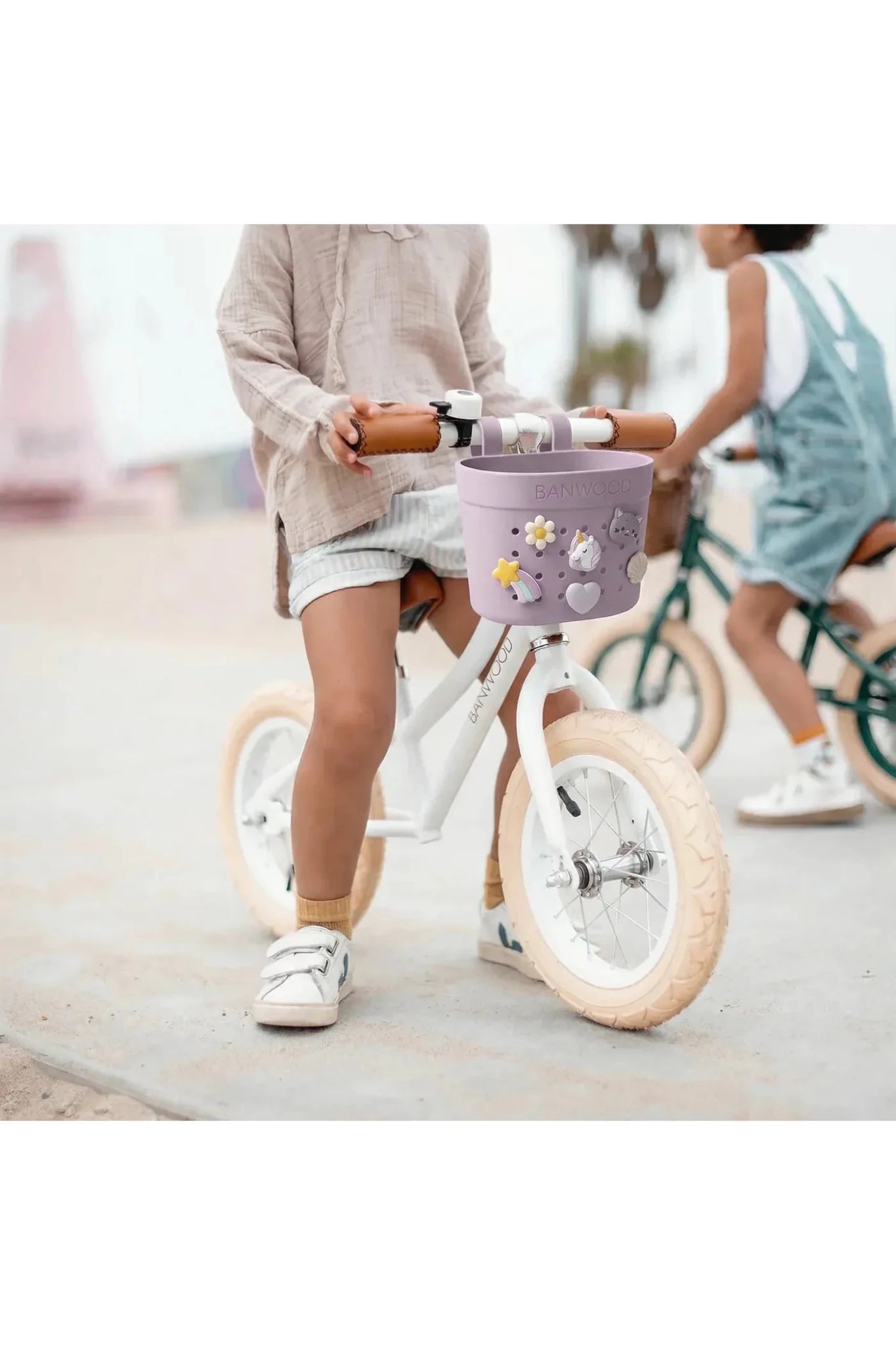Banwood Pin&Ride basket - Lavender van Banwood | Kids Conceptstore Le Fanfare