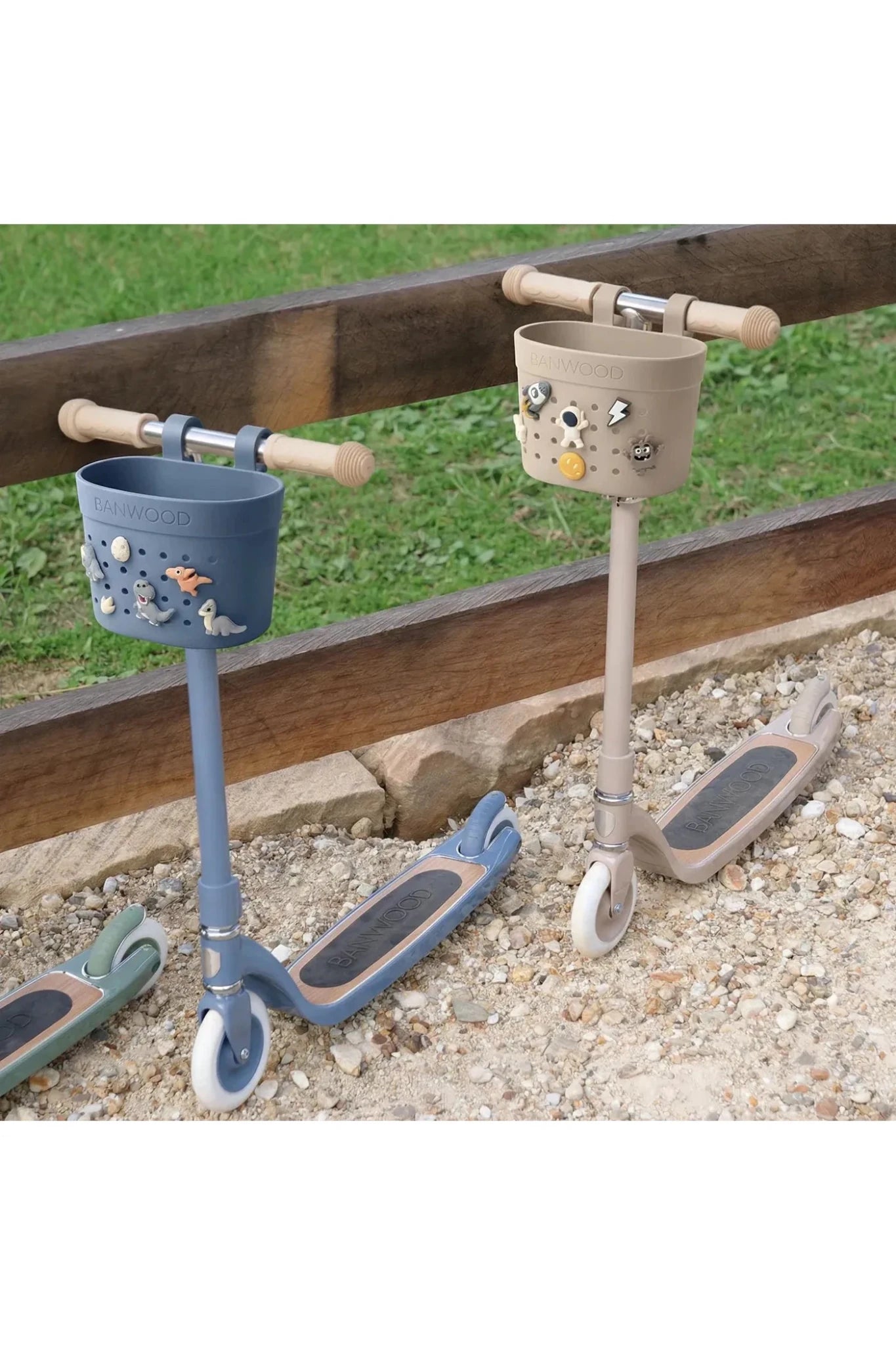 Banwood Pin&Ride basket - Sand van Banwood | Kids Conceptstore Le Fanfare