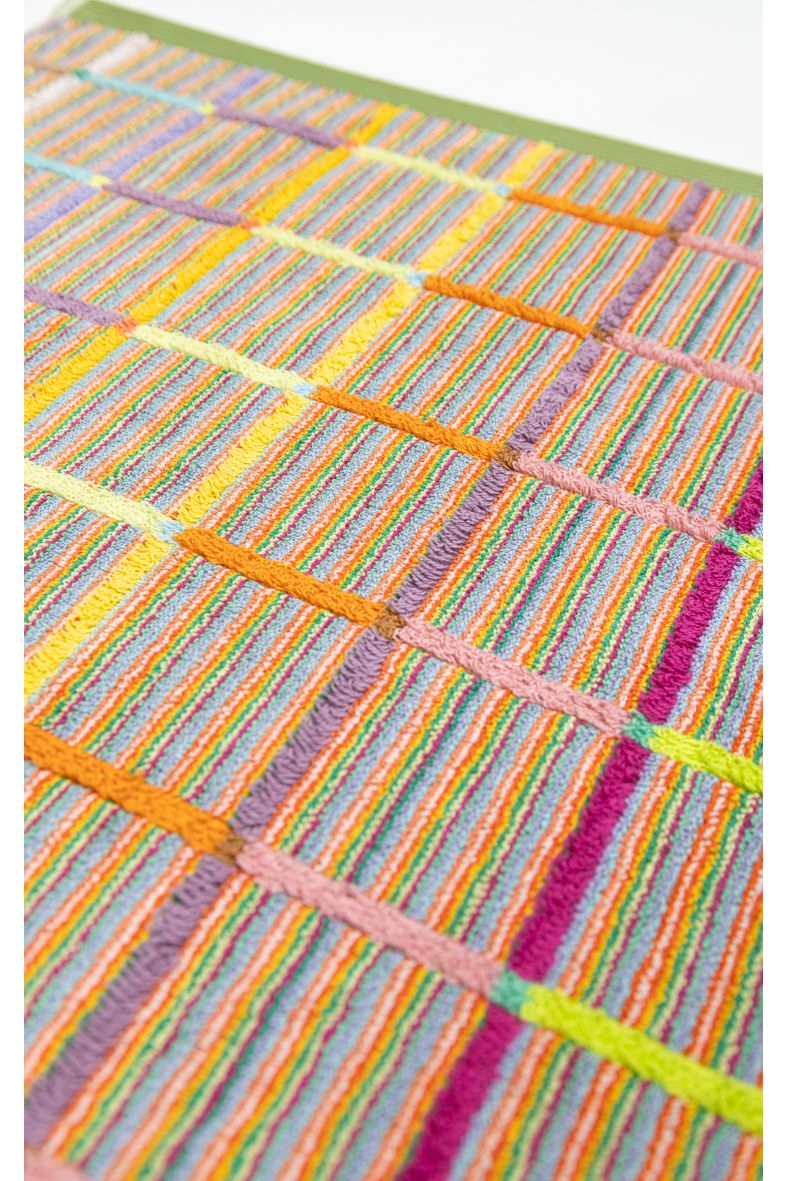 bath mat 69 criss cross van foekje fleur | Kids Conceptstore Le Fanfare