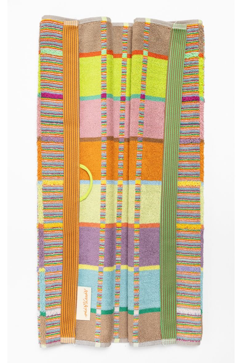 bath mat 69 criss cross van foekje fleur | Kids Conceptstore Le Fanfare