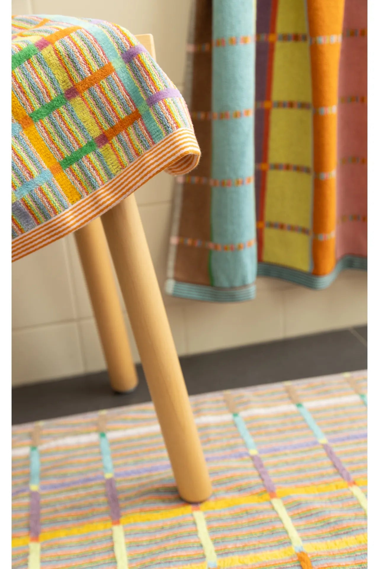 bath mat 69 criss cross van foekje fleur | Kids Conceptstore Le Fanfare