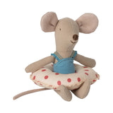 Beach mouse with float, Little sister - Red dot van Maileg | Kids Conceptstore Le Fanfare
