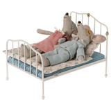 Bed, Mouse - Off White van Maileg | Kids Conceptstore Le Fanfare