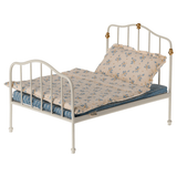 Bed, Mouse - Off White van Maileg | Kids Conceptstore Le Fanfare