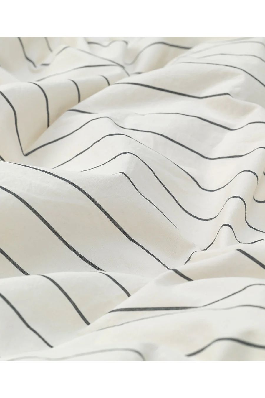 Bee Baby Bedding - Sail Stripes van Dear April | Kids Conceptstore Le Fanfare