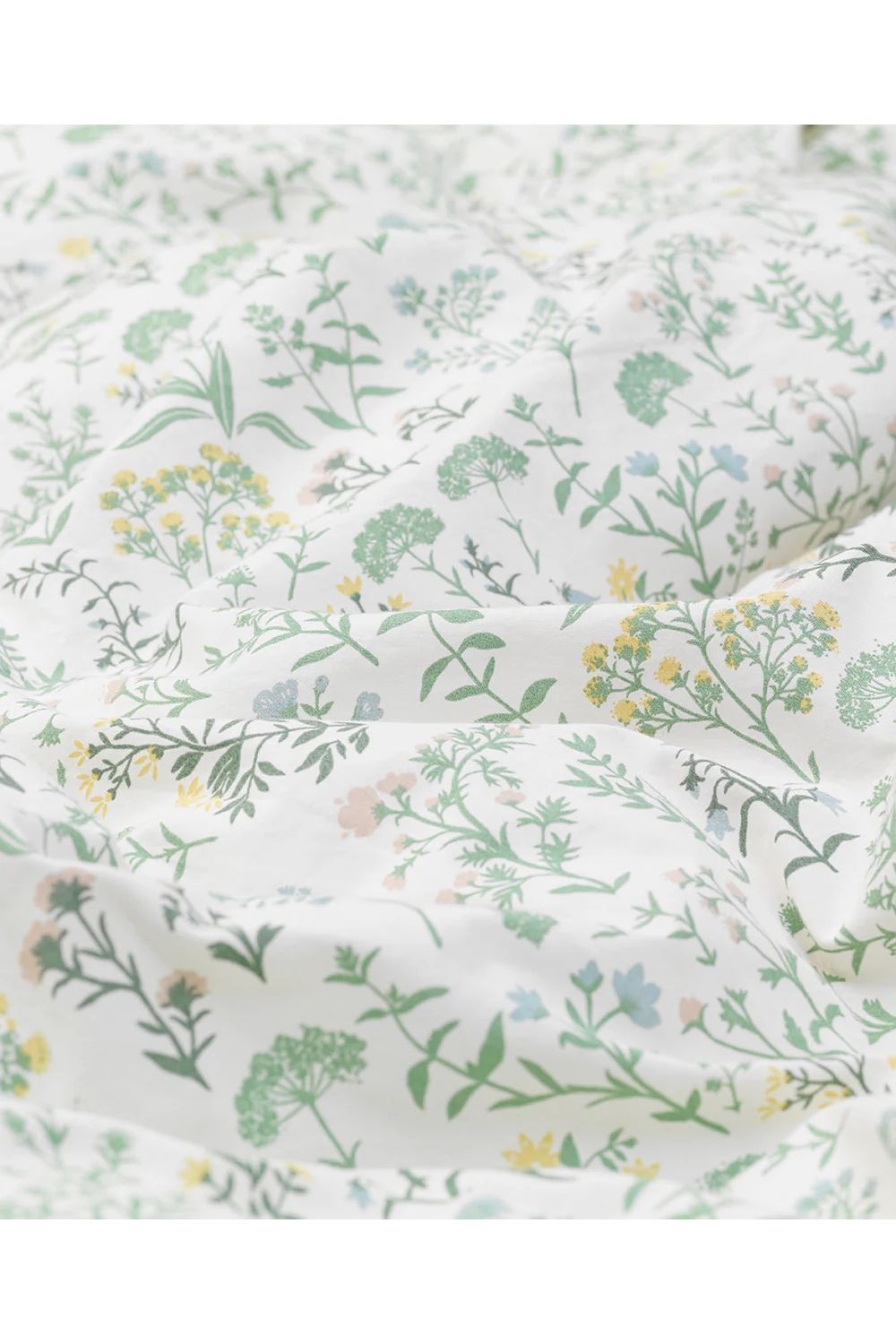 Bee Baby Bedding - Summer Flowers van Dear April | Kids Conceptstore Le Fanfare
