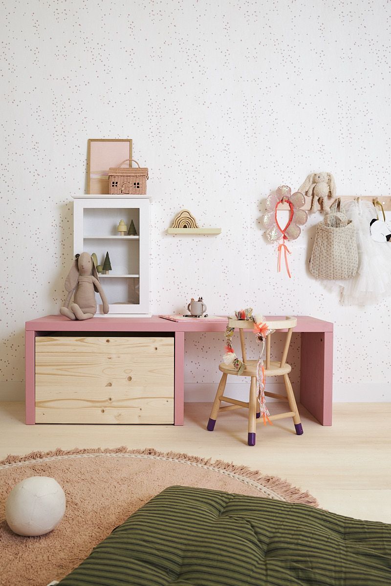 Behang Dottig - Roze van Bibelotte | Kids Conceptstore Le Fanfare