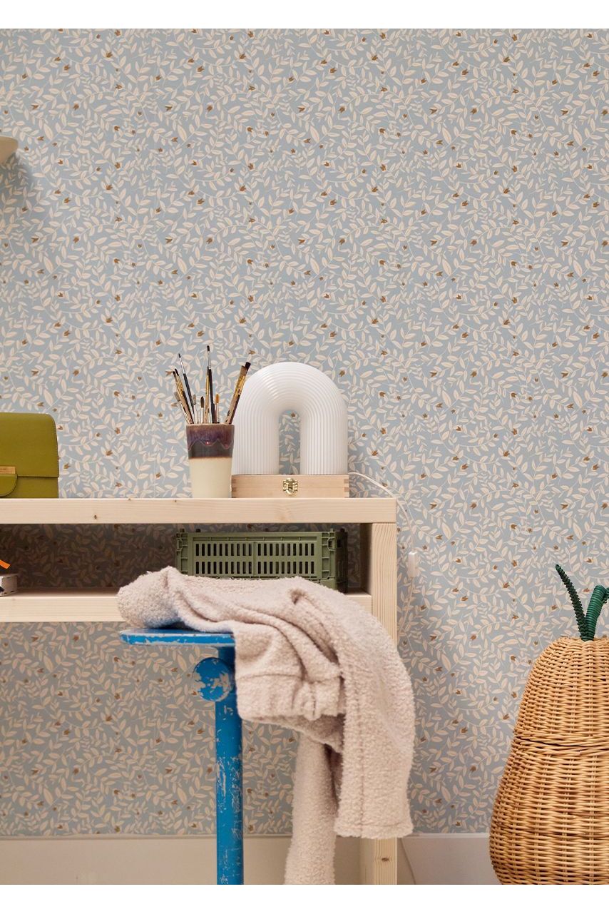 Behang Flora - IJsblauw van Bibelotte | Kids Conceptstore Le Fanfare