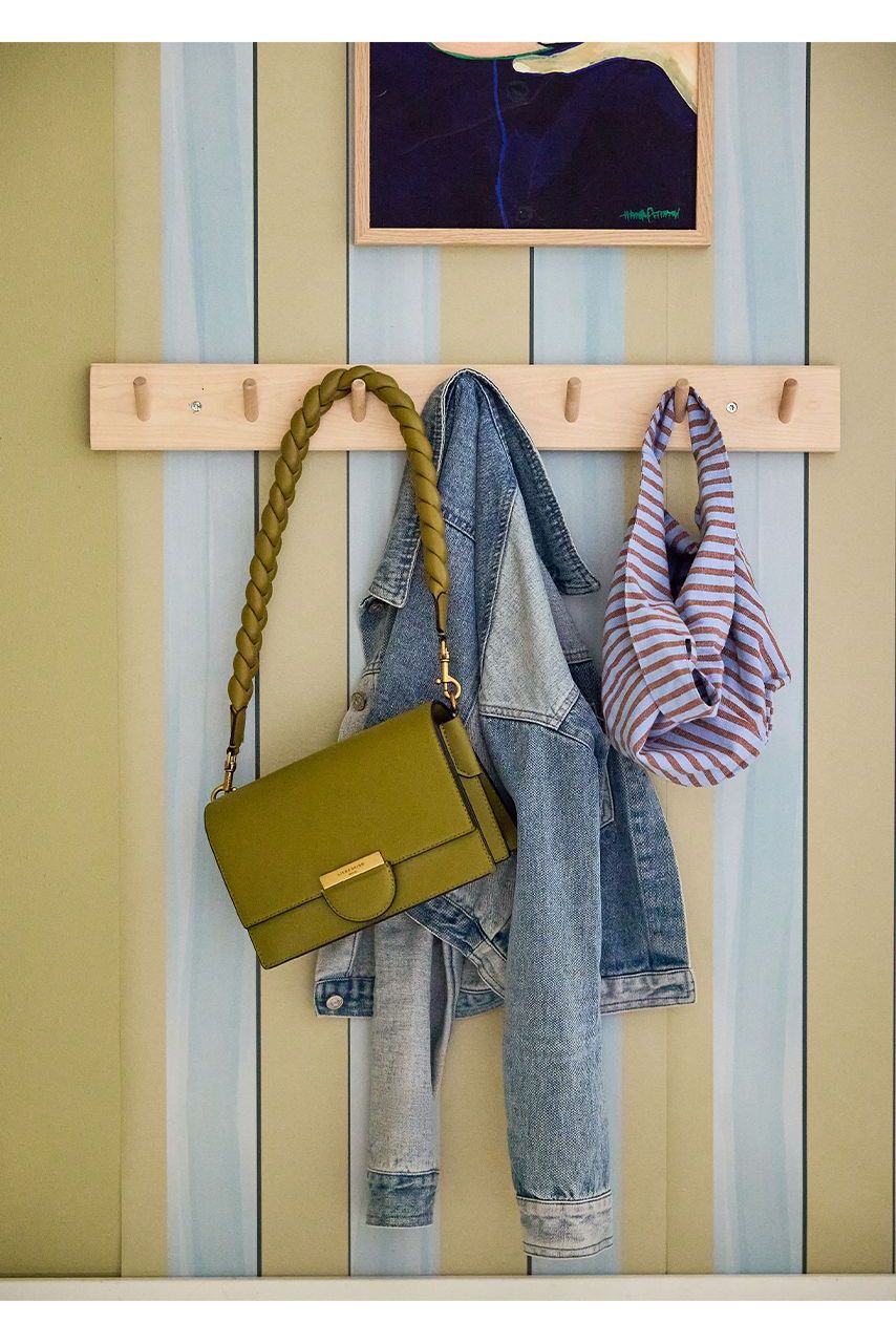 Behang Nola - Pistache van Bibelotte | Kids Conceptstore Le Fanfare