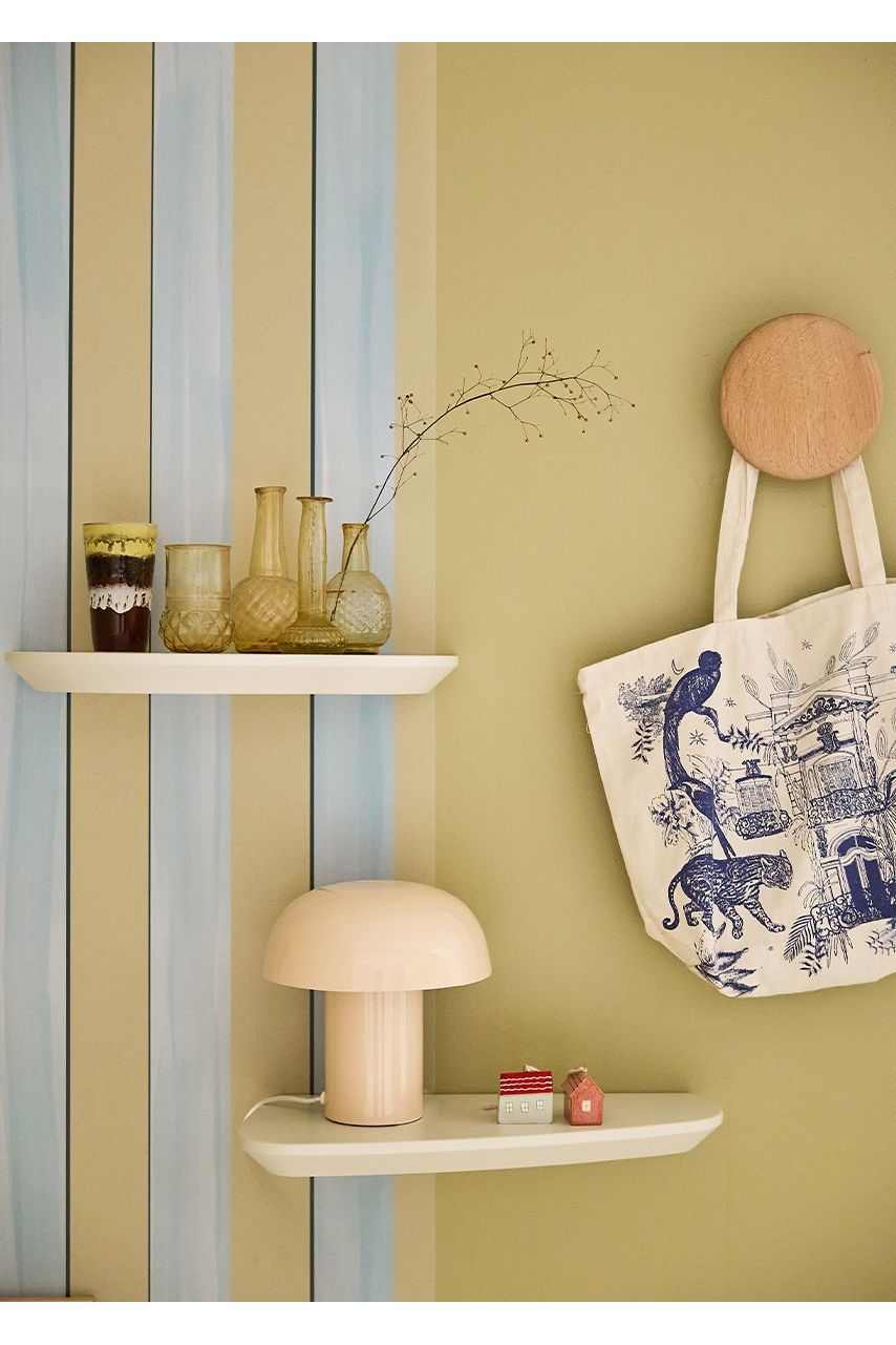 Behang Nola - Pistache van Bibelotte | Kids Conceptstore Le Fanfare