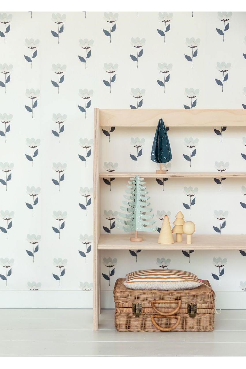 Behang Retro Bloem - Blauw van Bibelotte | Kids Conceptstore Le Fanfare