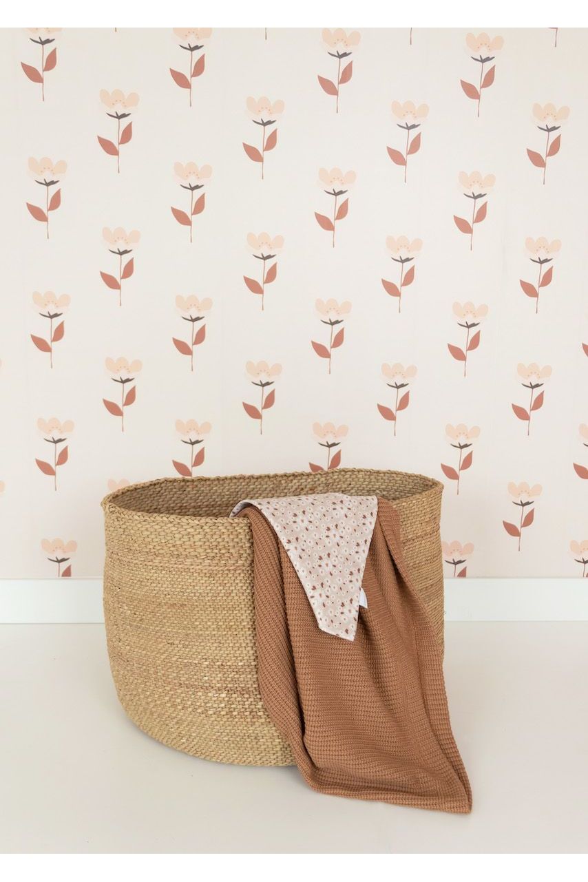 Behang Retro Bloem - Roze van Bibelotte | Kids Conceptstore Le Fanfare