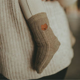 Bell Socks | Bear - Dusty Green van Donsje Amsterdam | Kids Conceptstore Le Fanfare