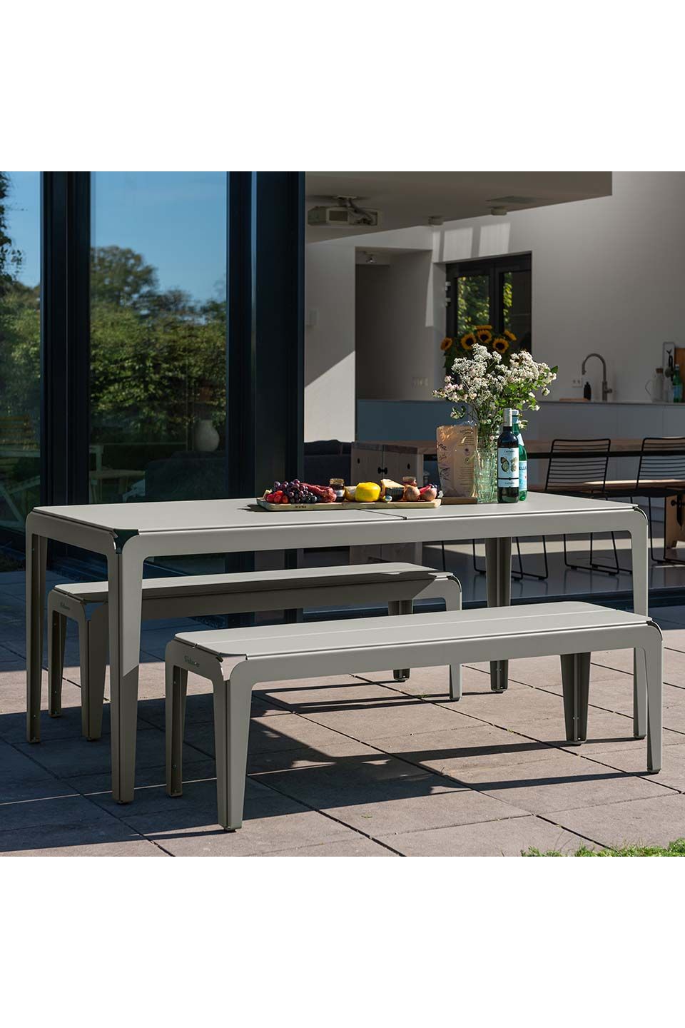 Bended Table - Agate Grey (180cm) van Weltevree | Kids Conceptstore Le Fanfare