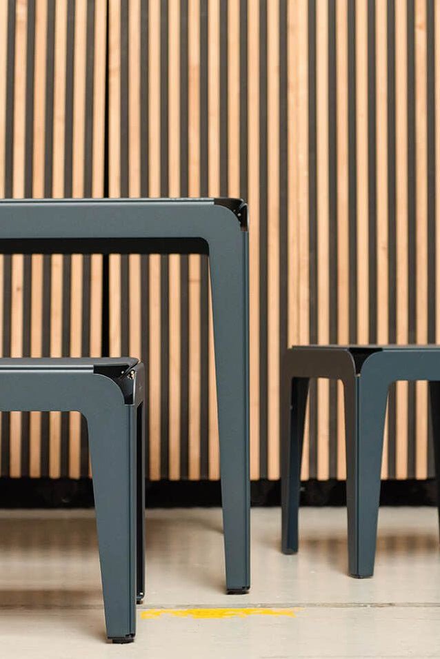 Bended Table - Grey Blue (90cm) van Weltevree | Kids Conceptstore Le Fanfare