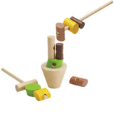 Blokken aan houten pen rijgen van Plan Toys | Kids Conceptstore Le Fanfare