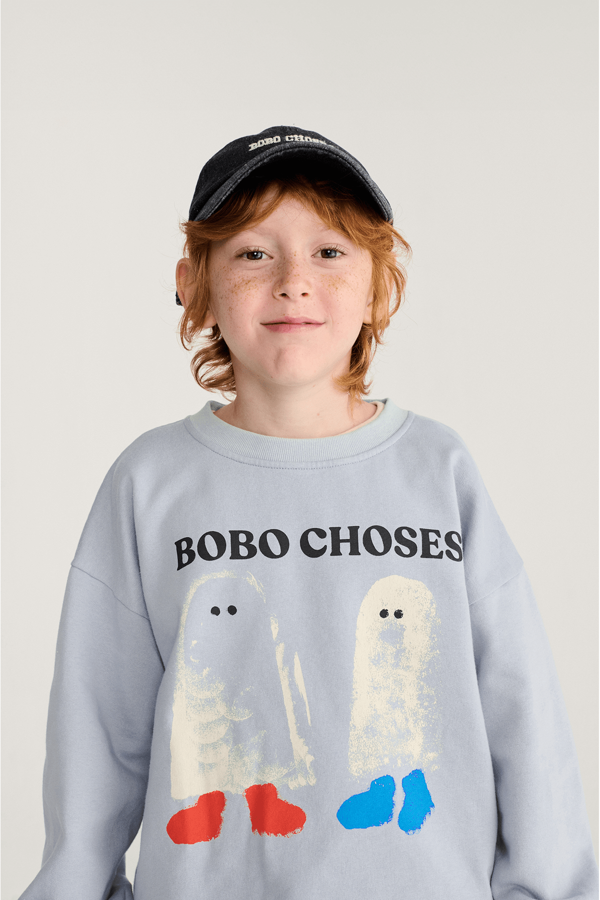 Booty Ghosts sweatshirt - Light Blue van Bobo Choses | Kids Conceptstore Le Fanfare