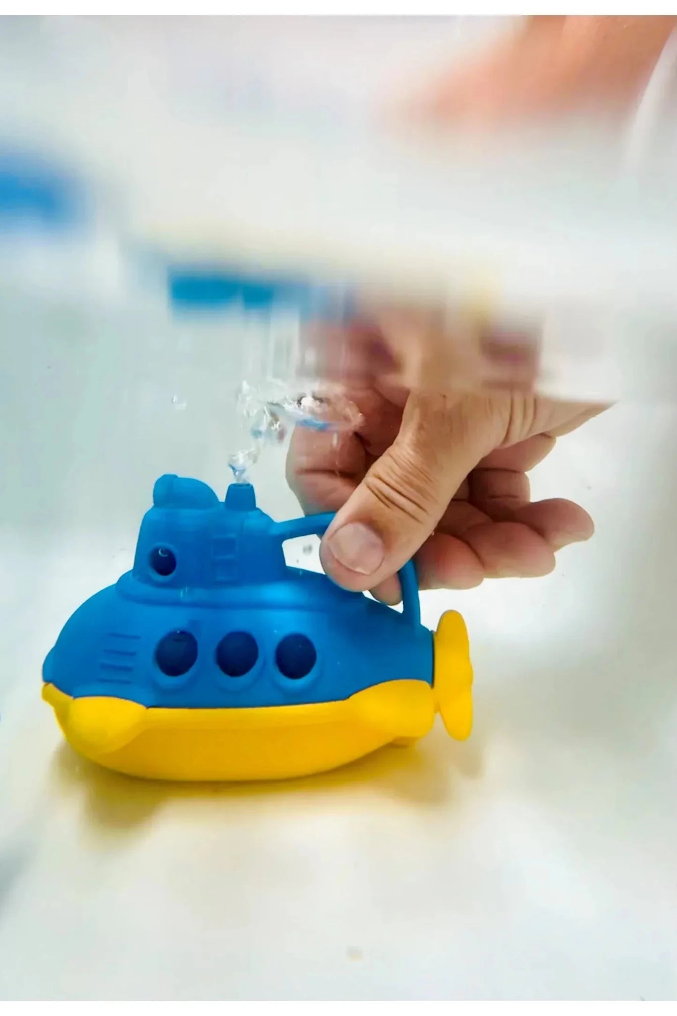 Bubbling Submarine van Green Toys | Kids Conceptstore Le Fanfare