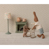 Bunny, Micro - Brown - Dusty rose knitted suit van Maileg | Kids Conceptstore Le Fanfare
