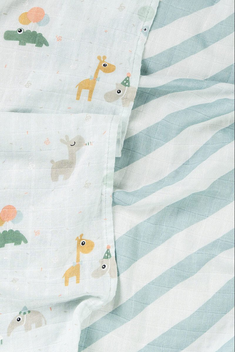Burp cloth 2-pack | Celebration - Blue van Done by Deer | Kids Conceptstore Le Fanfare