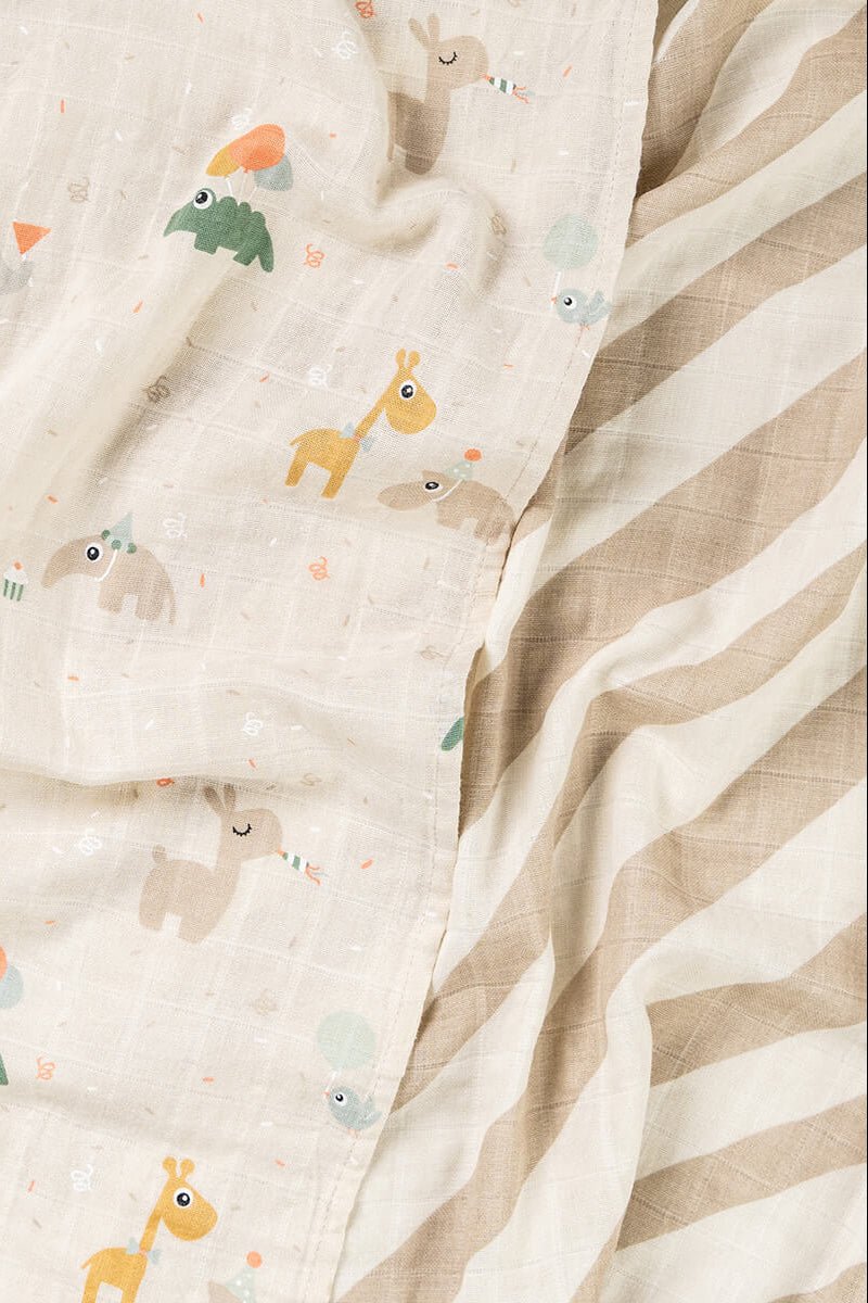 Burp cloth 2-pack | Celebration - Sand van Done by Deer | Kids Conceptstore Le Fanfare