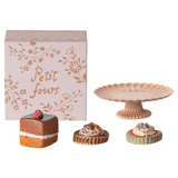 Cakes And Cakestand, Mini van Maileg | Kids Conceptstore Le Fanfare