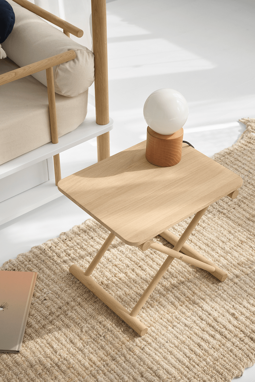 Camp bed table, high, oak van Oliver Furniture | Kids Conceptstore Le Fanfare