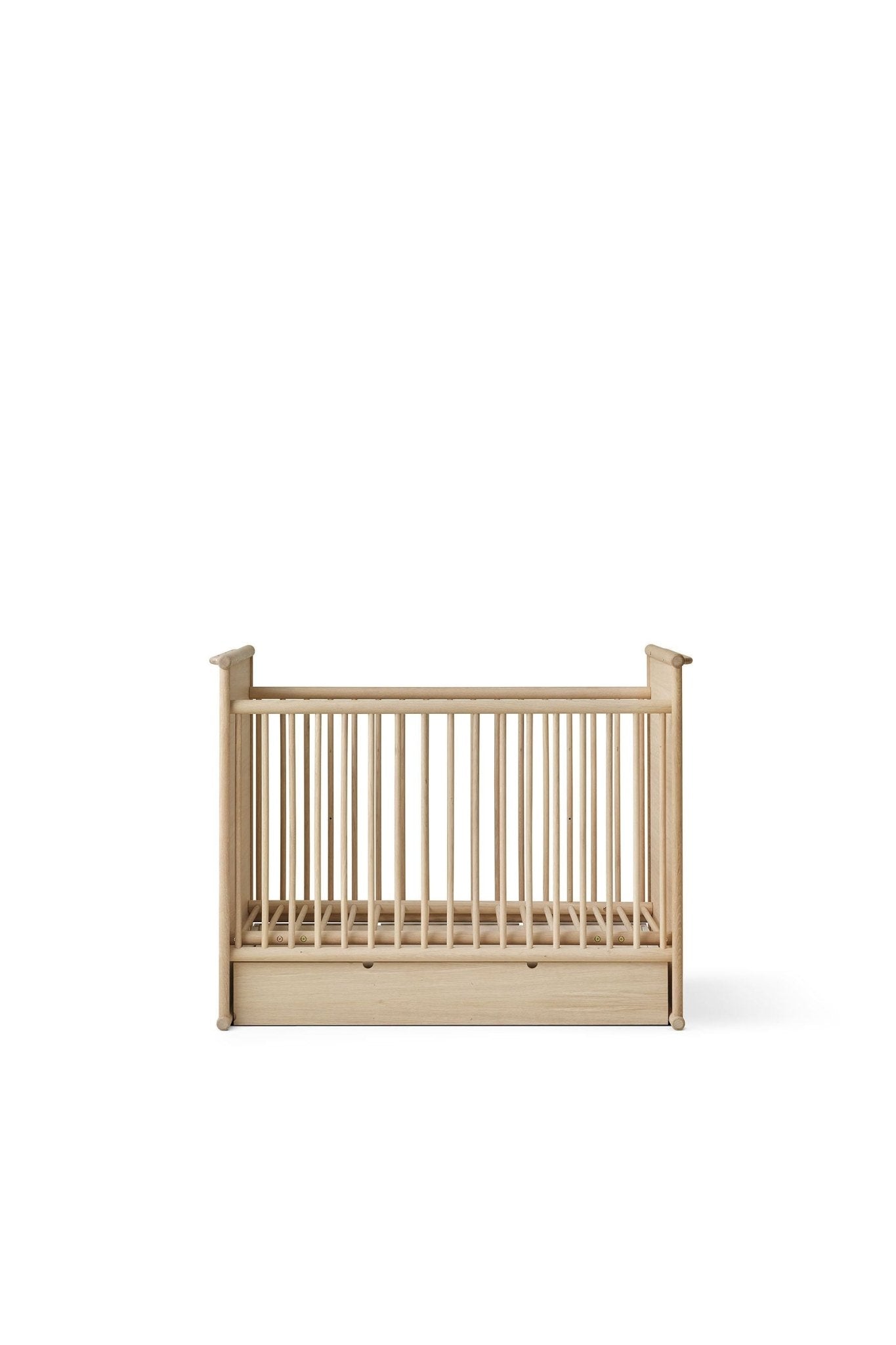 Camp novel cot bed/bed, 60x120/120x200 cm, oak van Oliver Furniture | Kids Conceptstore Le Fanfare