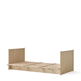 Camp novel cot bed/bed, 60x120/120x200 cm, oak van Oliver Furniture | Kids Conceptstore Le Fanfare