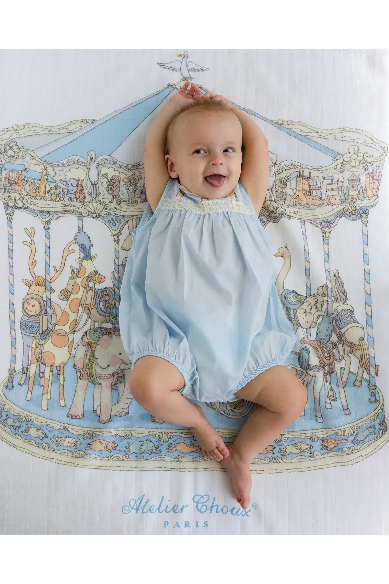 Carré - Carousel Blue van Atelier Choux | Kids Conceptstore Le Fanfare
