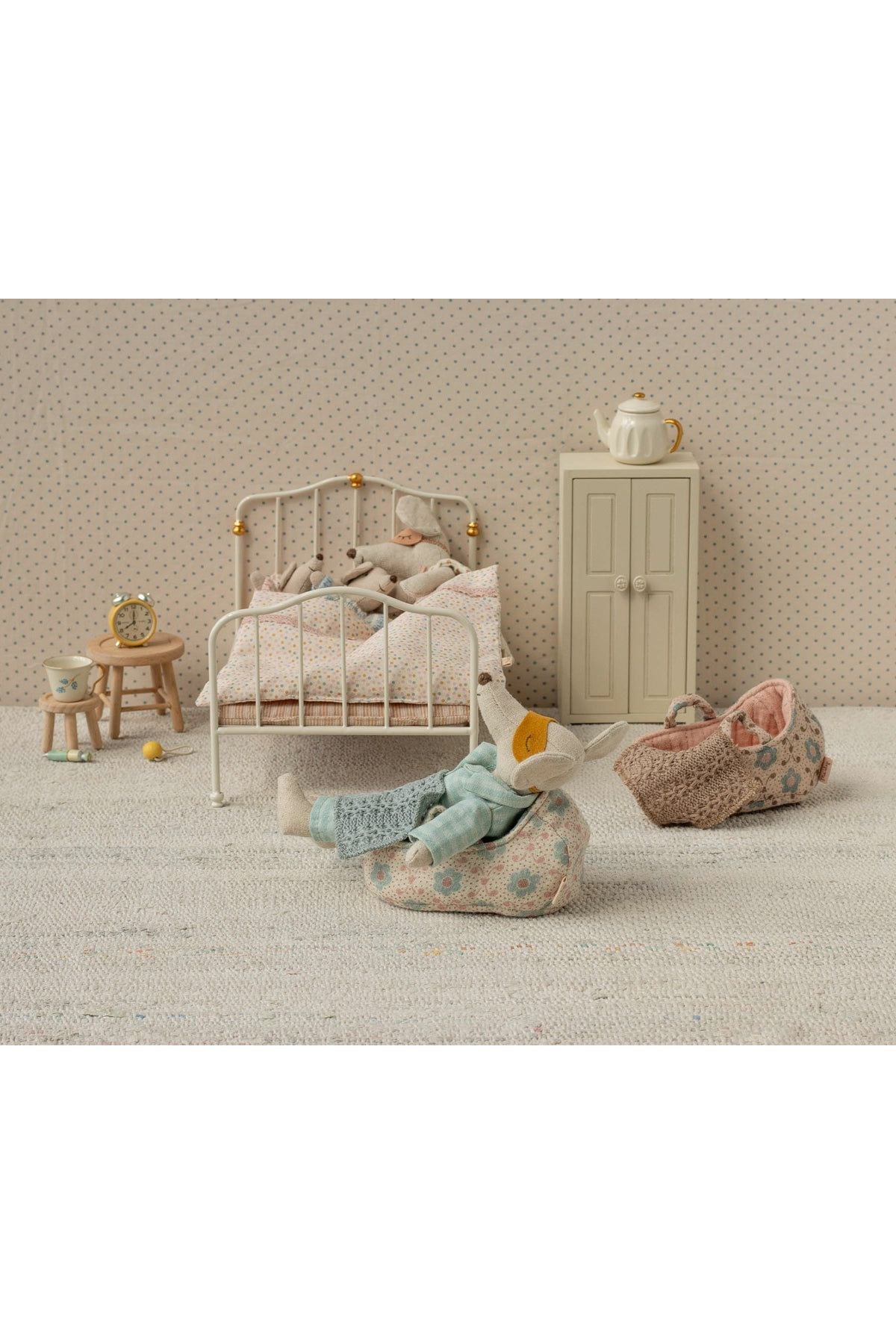 Carry cot, Baby mouse - Rose van Maileg | Kids Conceptstore Le Fanfare