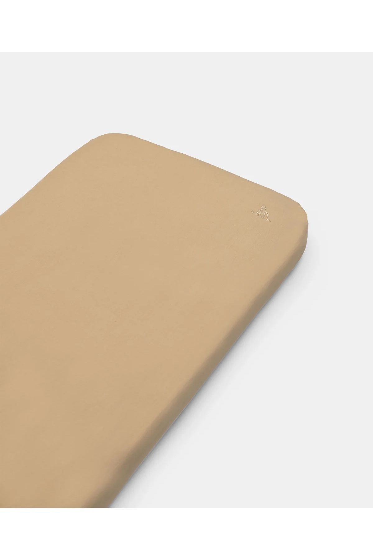 Clove Fitted Sheet - Sandy Feet van Dear April | Kids Conceptstore Le Fanfare